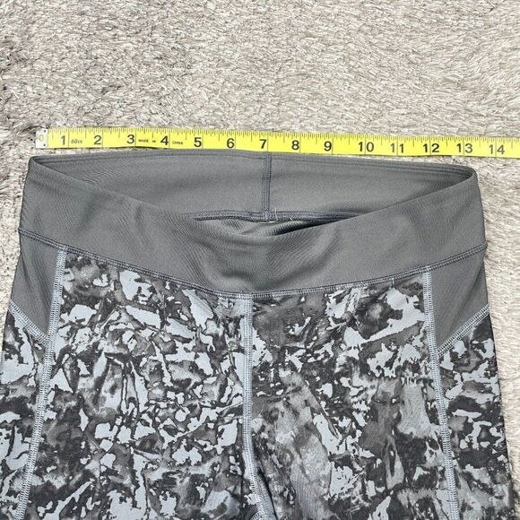 Under Armour Compression Capri Legging Gray Print - Picture 5 of 7
